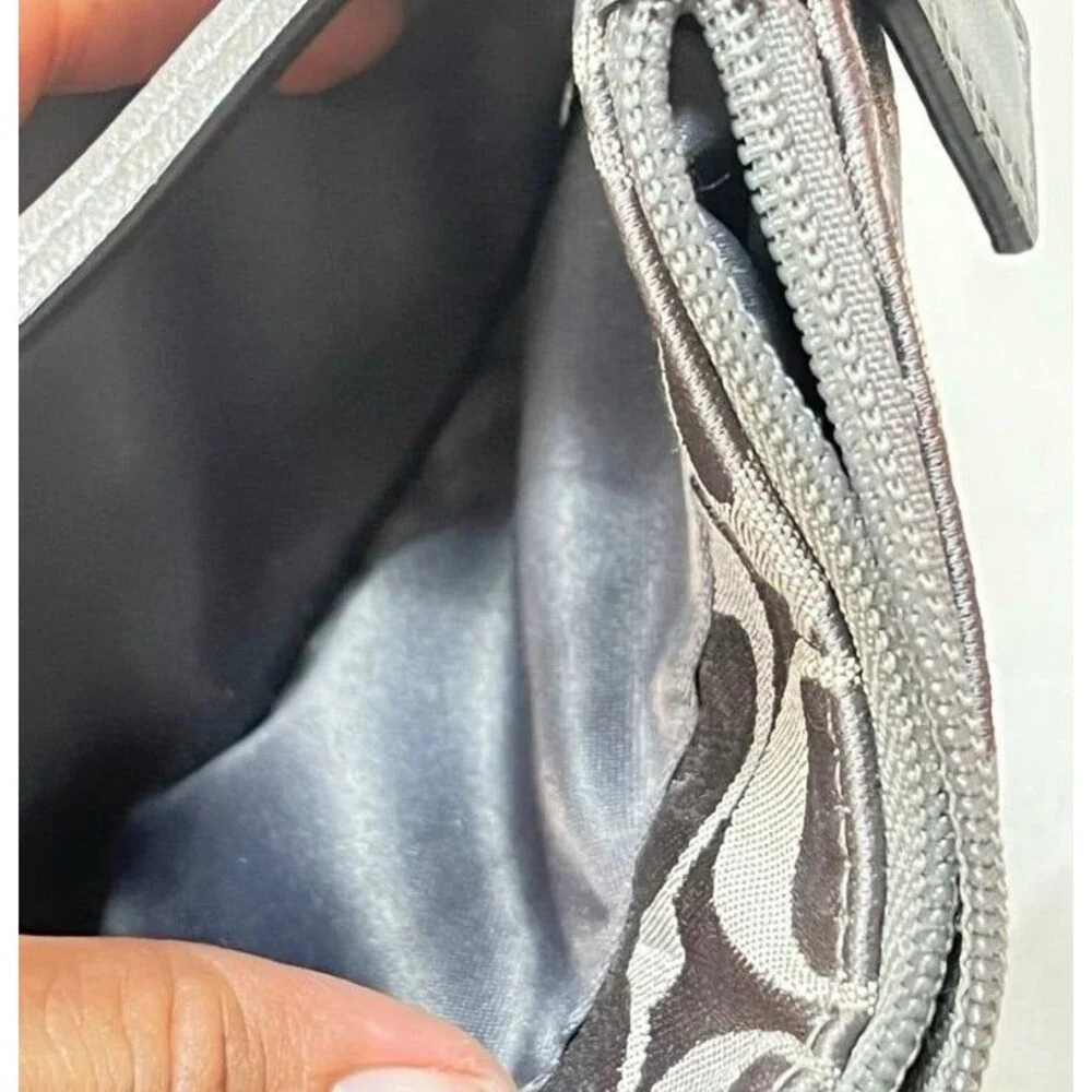 COACH SIGNATURE C SMALL SILVER WRISTLET F45659 SILVER/GREY WHITE